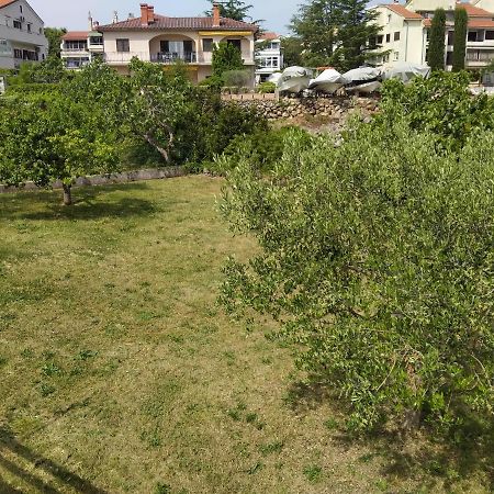 Apartman Avsec Krk Town Exteriör bild