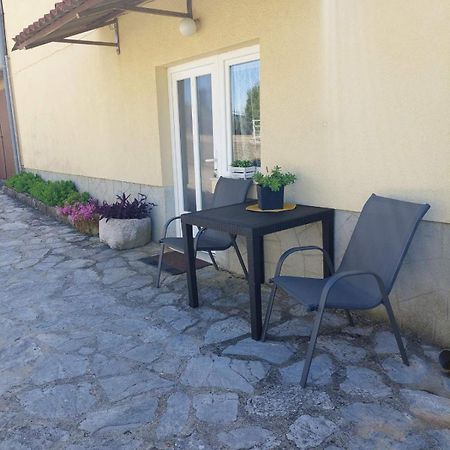 Apartman Avsec Krk Town Exteriör bild