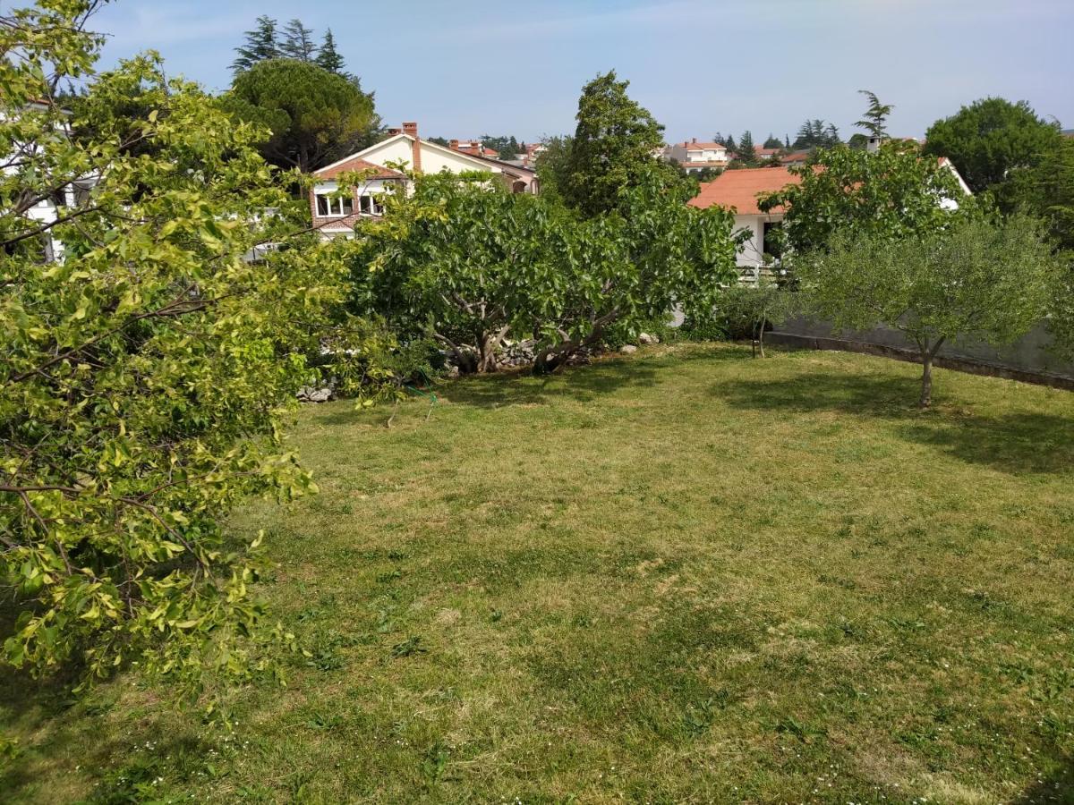 Apartman Avsec Krk Town Exteriör bild