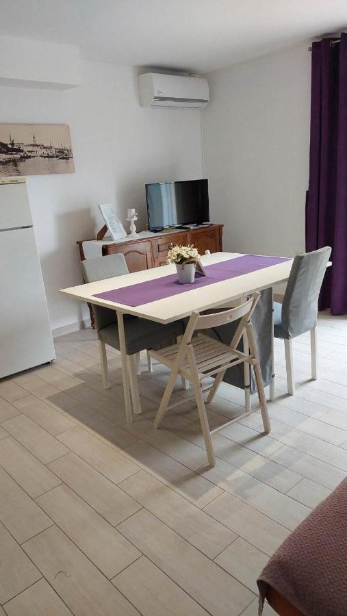 Apartman Avsec Krk Town Exteriör bild
